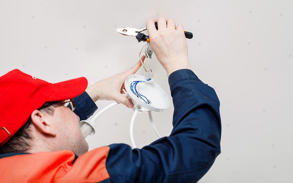 travail électricien Clermont